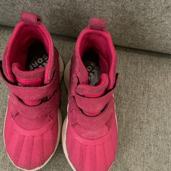 Sorel toddler Out and About Waterproof boots - Picture 3 of 4